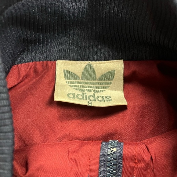 Vintage Red and Navy Jacket - Picture 4 of 4